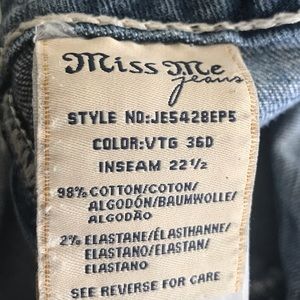 Reposhing Miss me capris